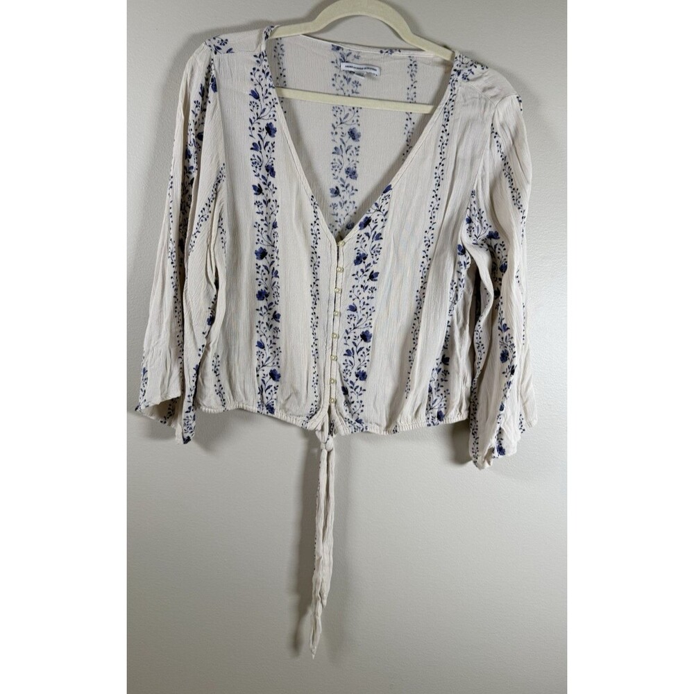 American Eagle Outfitters White/Blue Floral Tie Front V-Neck Blouse - L